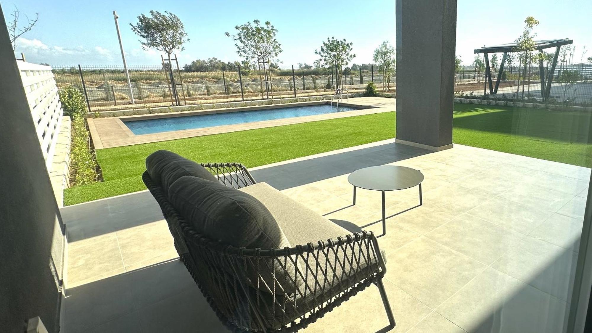 לימסול Sunset Gardens - Holiday Apartments - By Tlv Living מראה חיצוני תמונה