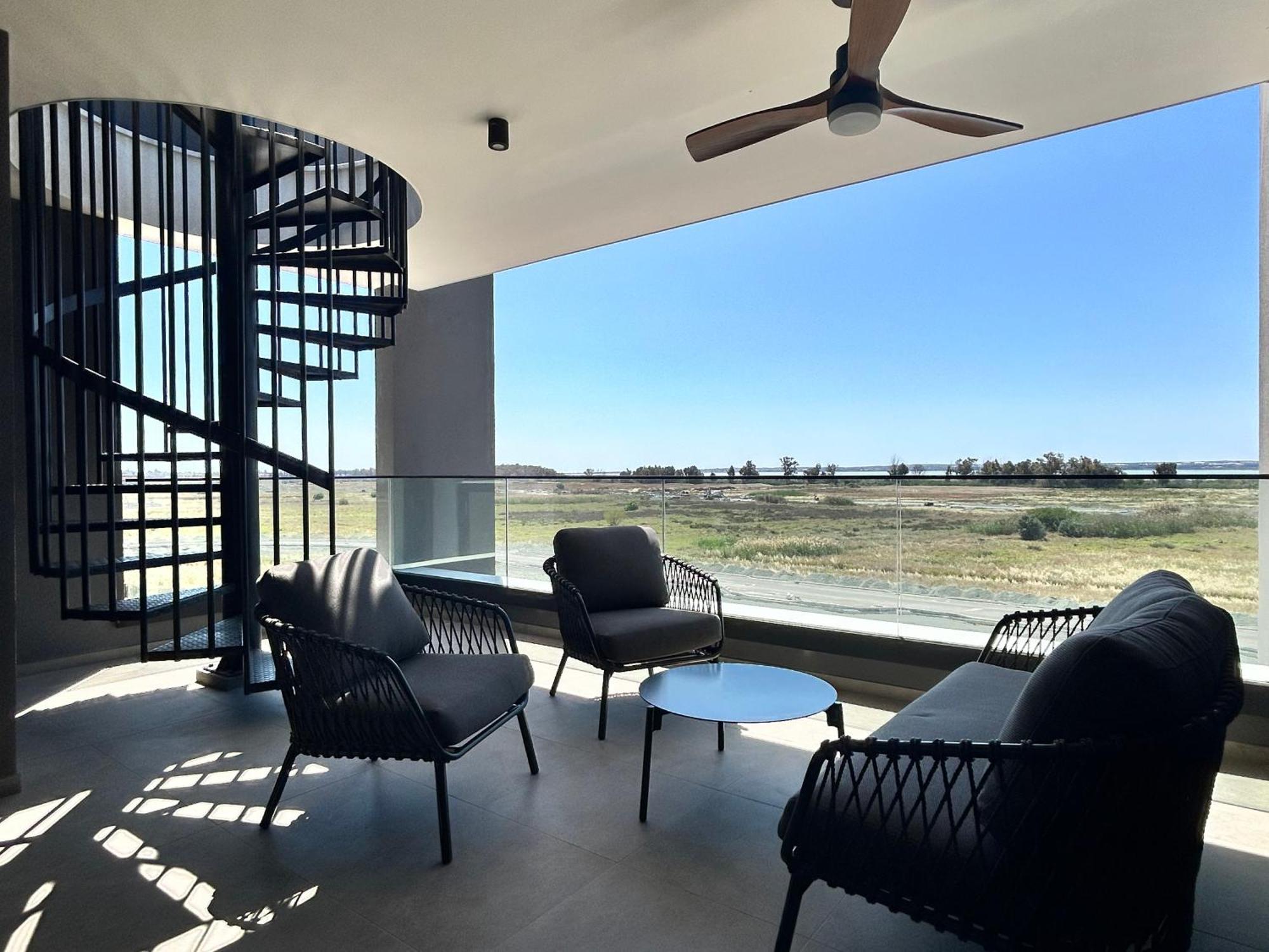 לימסול Sunset Gardens - Holiday Apartments - By Tlv Living מראה חיצוני תמונה