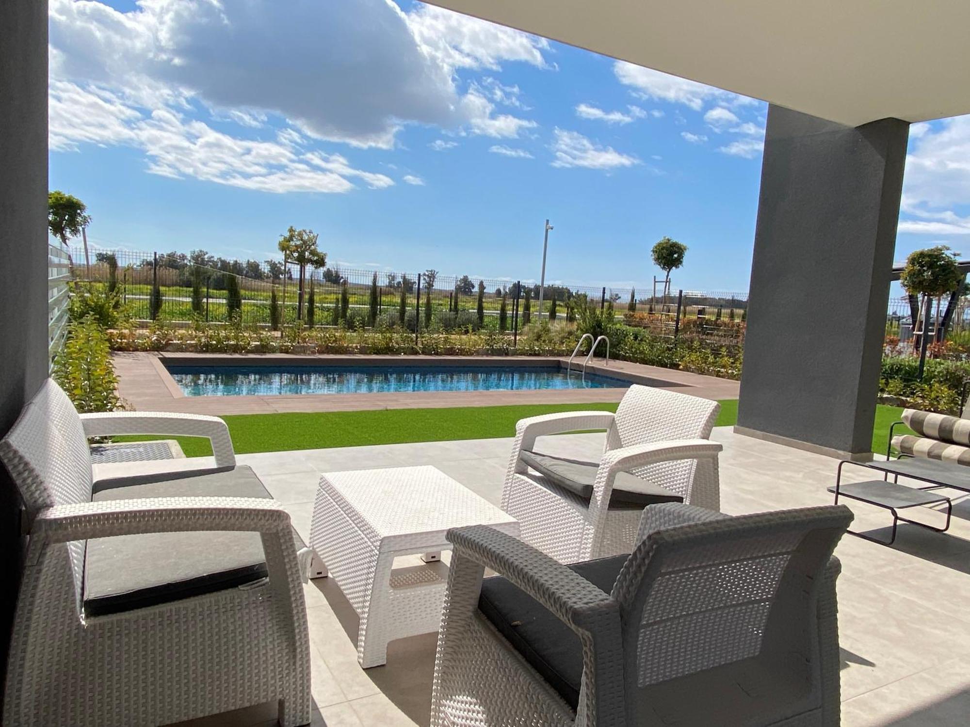 לימסול Sunset Gardens - Holiday Apartments - By Tlv Living מראה חיצוני תמונה