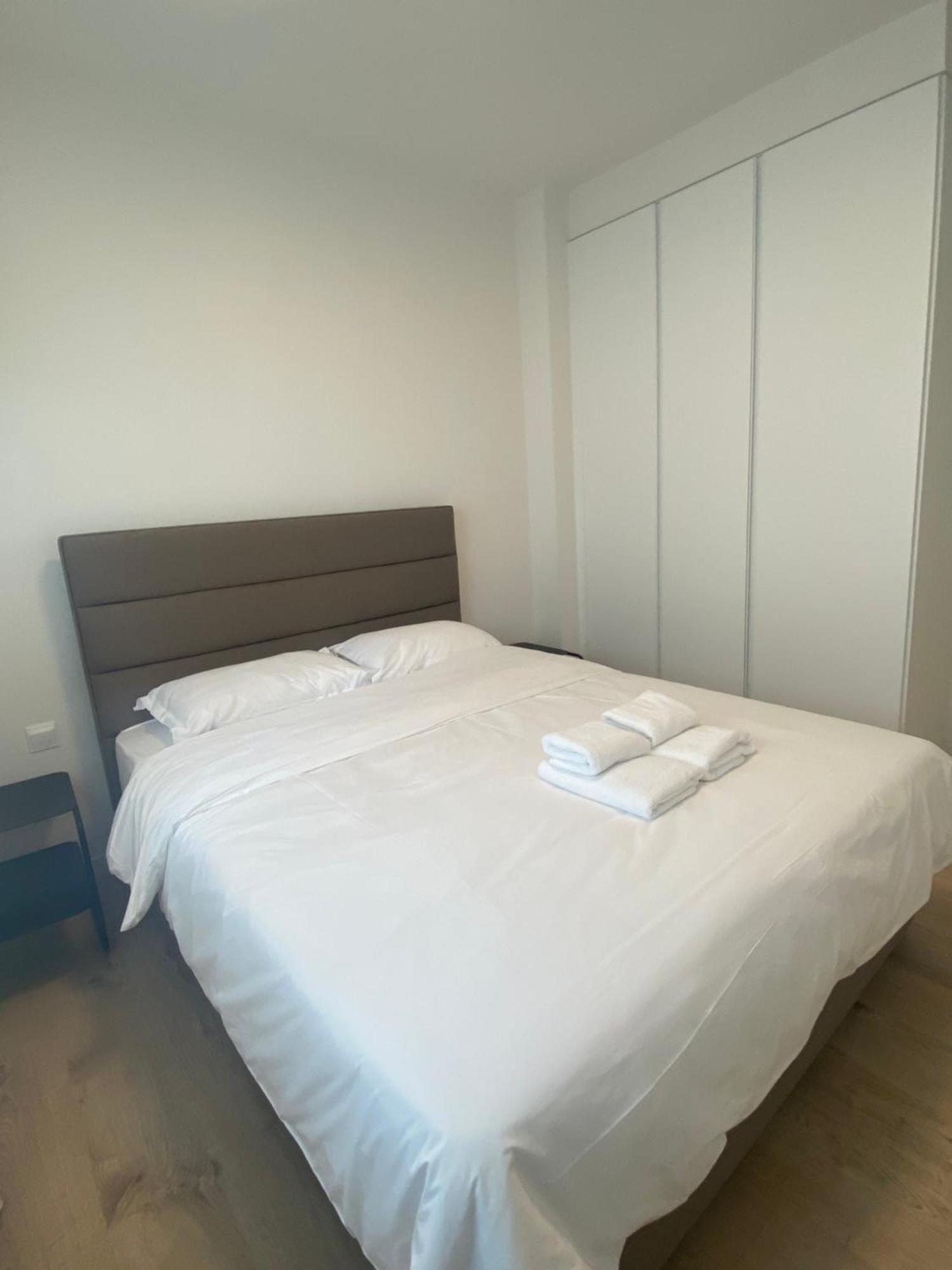 לימסול Sunset Gardens - Holiday Apartments - By Tlv Living מראה חיצוני תמונה